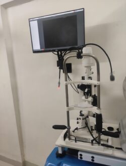 Slit Lamp with state of the art Imaging system- you get to see what your doctor can see during your eye check up