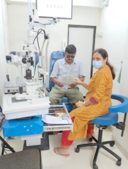 eyesight checkup by dr chandni kotak